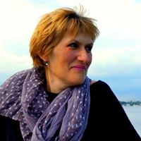 Няня, Санкт-Петербург, Будапештская улица, Международная, Марина Олеговна