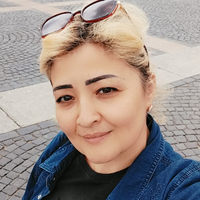 Семейная пара,,, Бульвар адмирала Ушакова, Акмал