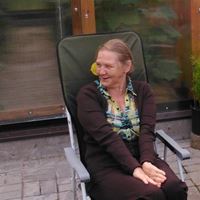 Няня, Санкт-Петербург, Стародеревенская улица, Комендантский проспект, Валентина Васильевна