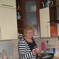 Домработница, Санкт-Петербург, улица Войкова, Петергоф, Валентина