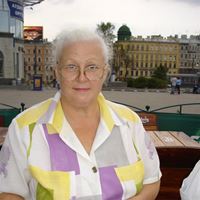 Няня, Санкт-Петербург, улица Кораблестроителей, Приморская, Лариса Владимировна