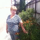 Няня, коттеджный посёлок Петровские Озёра,, в районе Боровое, Лариса