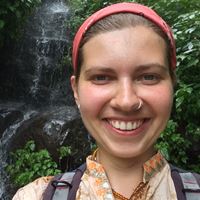 Няня, Санкт-Петербург, Глухарская улица, Комендантский проспект, Ирина Вячеславовна 